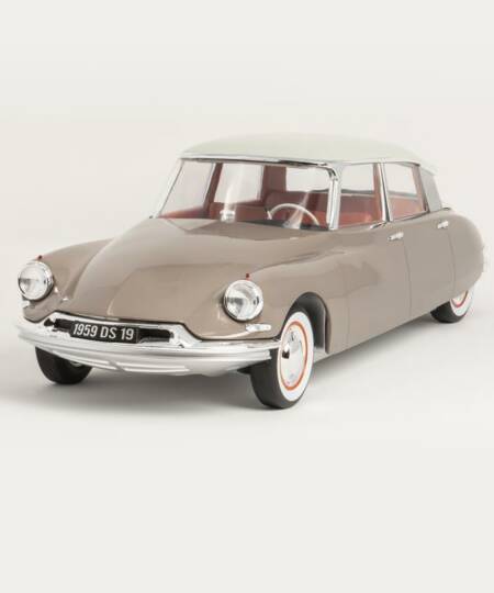DS 19 1959 Marron glacé - Brown-ice 1/12 - DS Automobiles